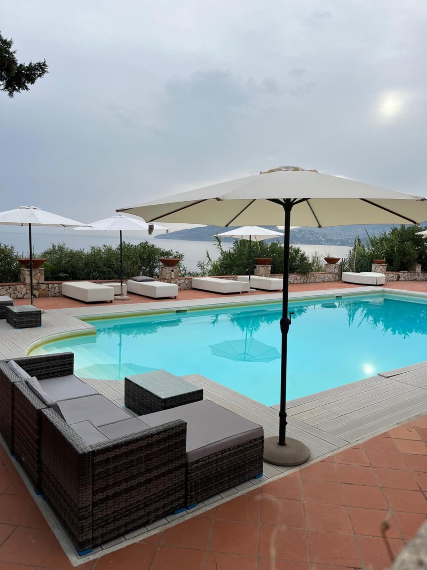 Villa Manni 普罗奇达 外观 照片
